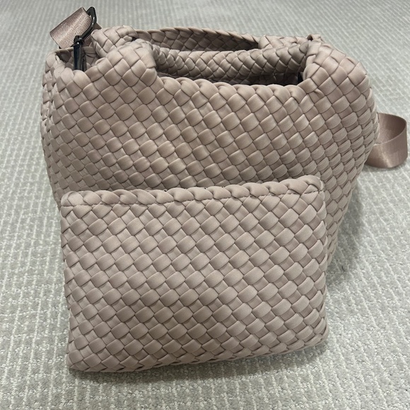 Naghedi Small Bag in Shell - Picture 1 of 3